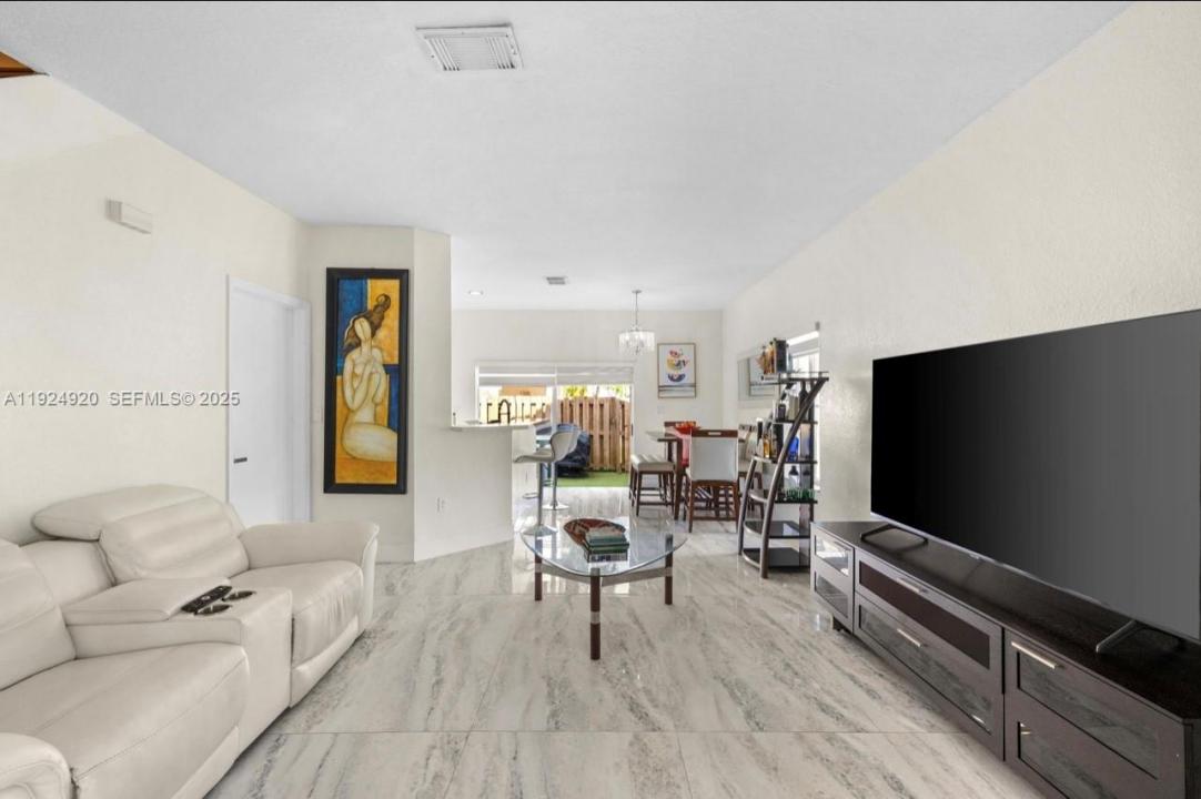 8362 NW 107th Ct 7-24, Doral, فلوريدا 33178, الولايات المتحدة