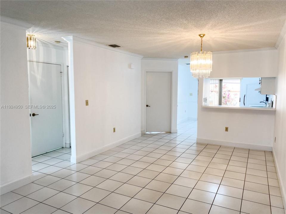 3810 SW 108th Ave 4, Miami, פלורידה 33165, ארצות הברית של אמריקה
