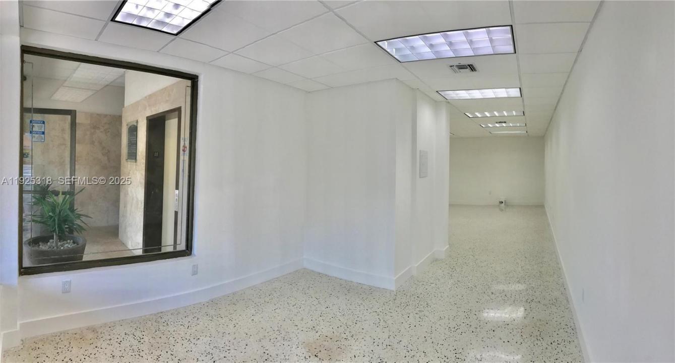 1101 SW 8th St Retail 1109, Miami, Floride 33130, États-Unis