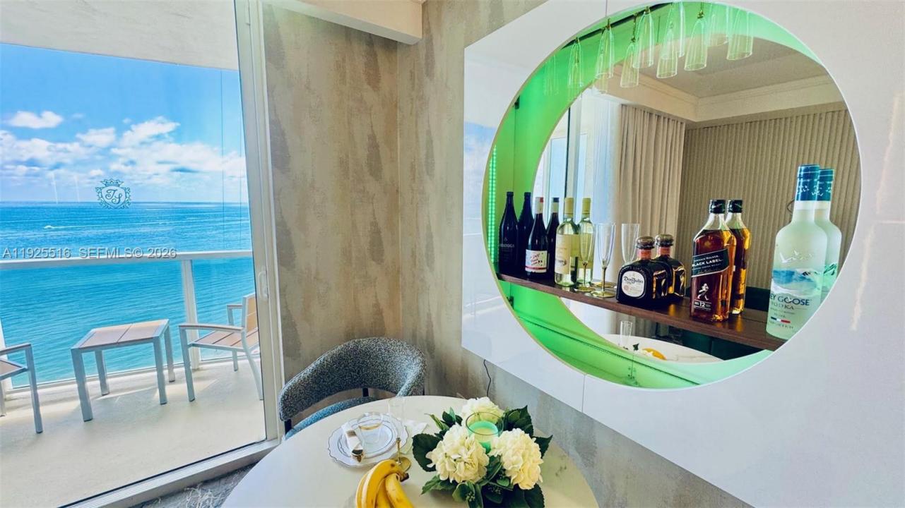 18001 Collins Ave 2512, Sunny Isles Beach, Florida 33160, Stati Uniti