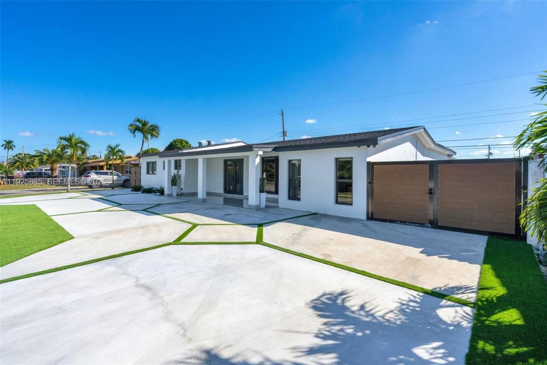 864 W 69th Pl, Hialeah, فلوريدا 33014, الولايات المتحدة