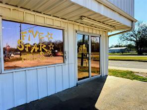 110 Walnut Street, Blossom, Texas 75416