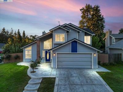 Tiant Way, Elk Grove, Калифорния 95758, Соединенные Штаты