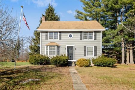 38 Chapel Street, Burrillville, Rhode Island 02830, HOA KỲ