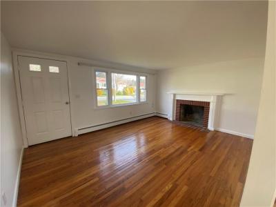 38 Eisenhower Place, South Kingstown, Rhode Island 02879, USA