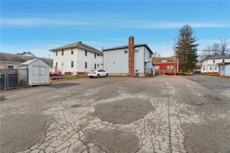 1060 Main Street, West Warwick, Rhode Island 02893, USA