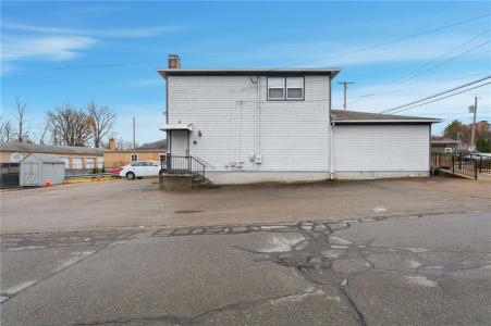 1060 Main Street, West Warwick, Rhode Island 02893, USA