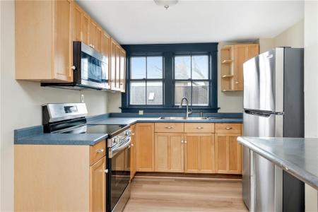 427 Spring Street 3, Newport, Rhode Island 02840, USA