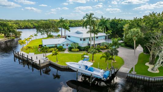 659 SW Bittern Street, Four Rivers, Palm City, フロリダ 34990, アメリカ合衆国