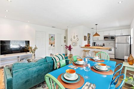 811 Tequesta St 2, Fort Lauderdale, Florida 33312, USA