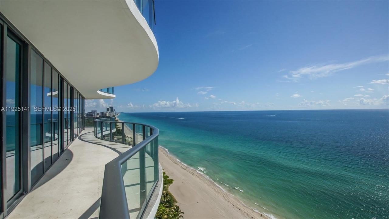 19575 COLLINS AV 19, Sunny Isles Beach, Florida 33160