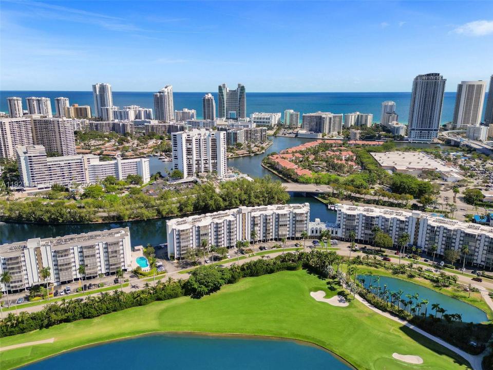 200 Diplomat Pkwy 531, Hallandale Beach, Floride 33009, États-Unis