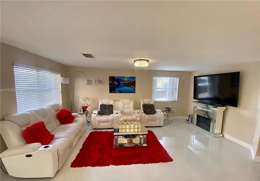 8568 SW 211th Ter 8576, Cutler Bay, Florida 33189