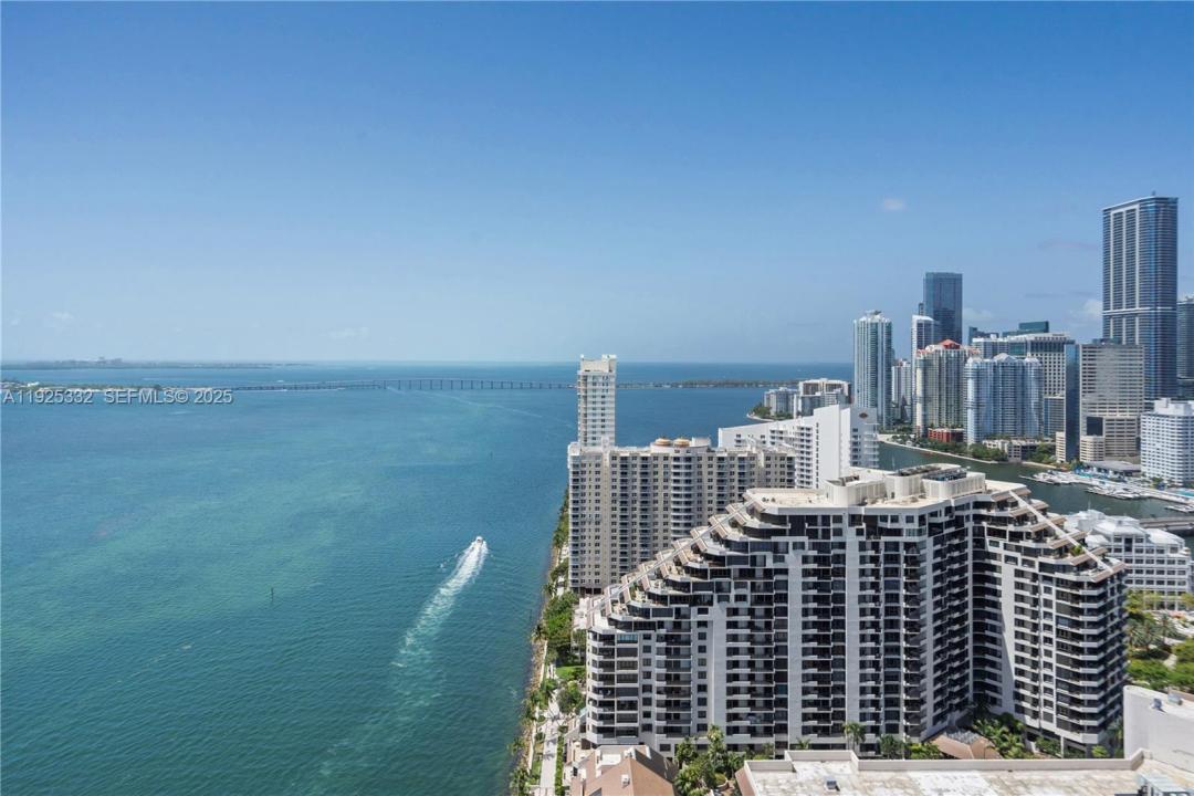 808 Brickell Key Dr 3304, Miami, Florida 33131