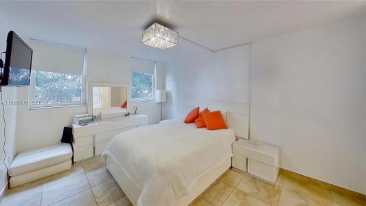 1666 West Ave 312, Miami Beach, Florida 33139, USA