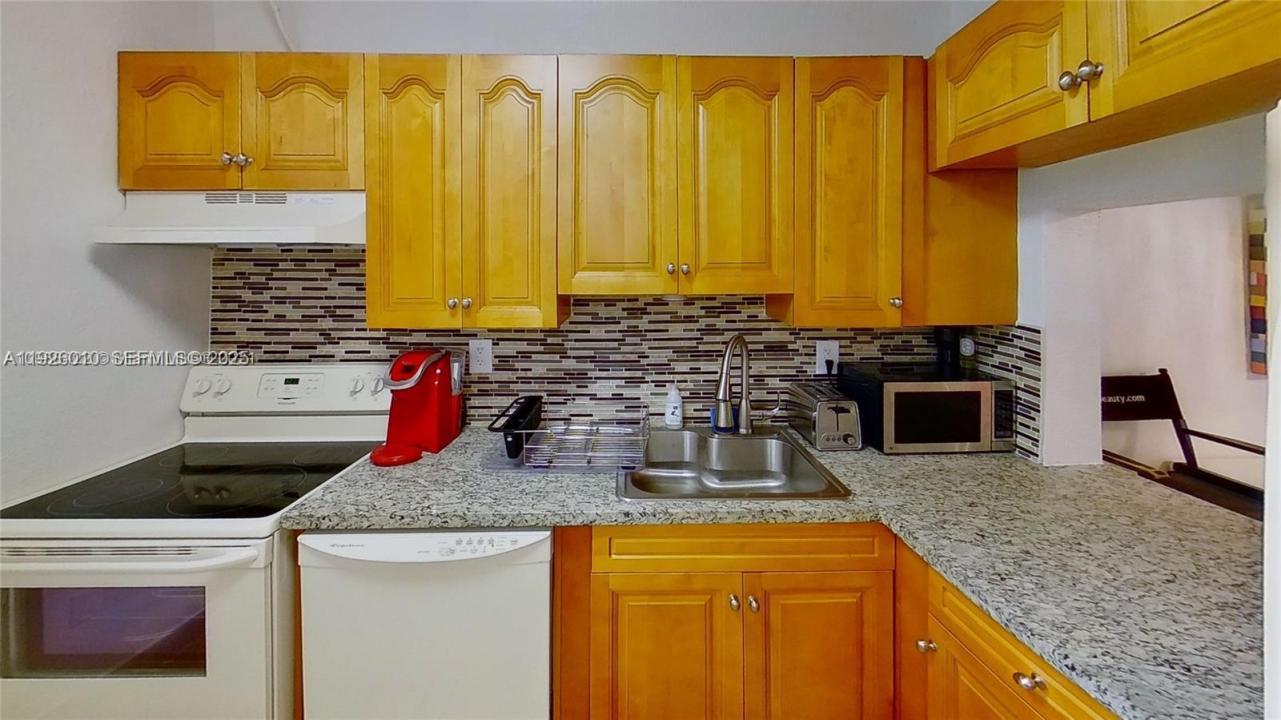 1666 West Ave 312, Miami Beach, Florida 33139, HOA KỲ