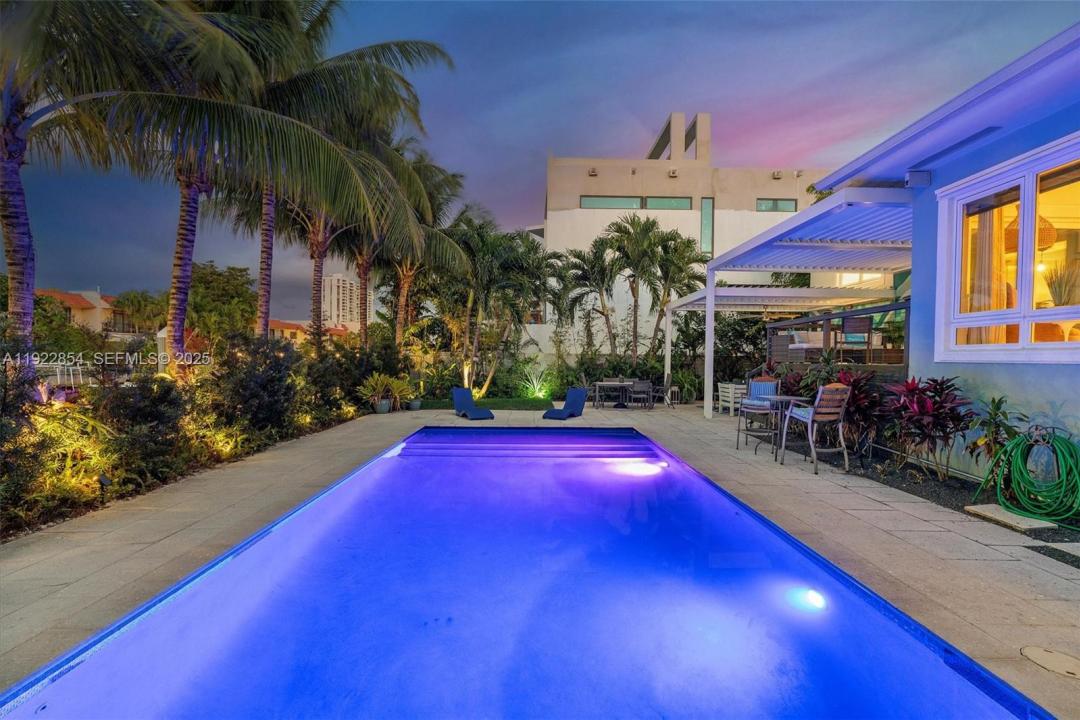 1361 NE 104th St, Miami Shores, 佛罗里达州 33138, 美国