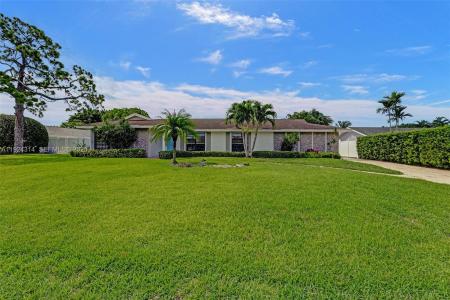 4104 Larch Ave, Palm Beach Gardens, Florida 33418