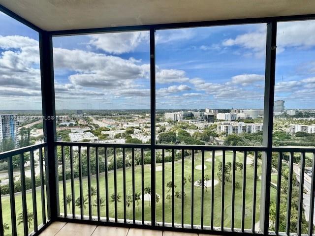 20335 W Country Club Dr 2101, Aventura, Florida 33180, USA