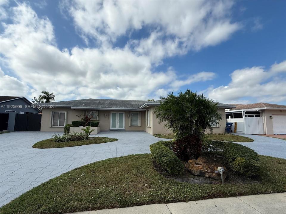 19952 NW 62nd Ct, Hialeah, فلوريدا 33015, الولايات المتحدة