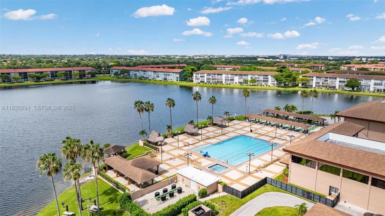 900 SW 142nd Ave 306L, Pembroke Pines, Florida 33027, Stati Uniti