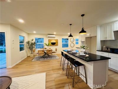 E Walnut Creek, West Covina, Californie 91791, États-Unis