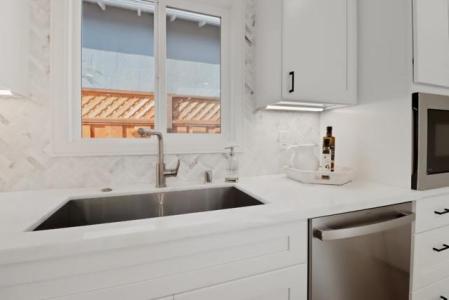 Midway Avenue, Daly City, カリフォルニア 94015, アメリカ合衆国