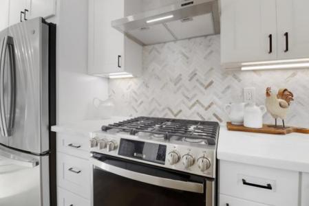 Midway Avenue, Daly City, カリフォルニア 94015, アメリカ合衆国