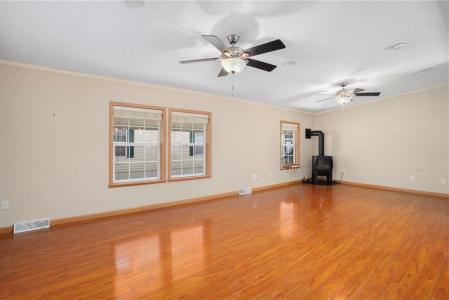 3 Blackbird Street, Tiverton, Rhode Island 02878, USA