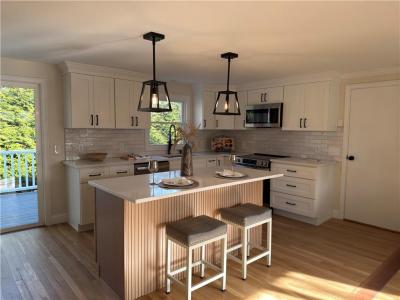 199 FIRST Avenue, East Greenwich, RI 02818, USA