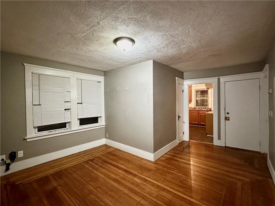 10 Lachance Street, West Warwick, Rhode Island 02893, États-Unis