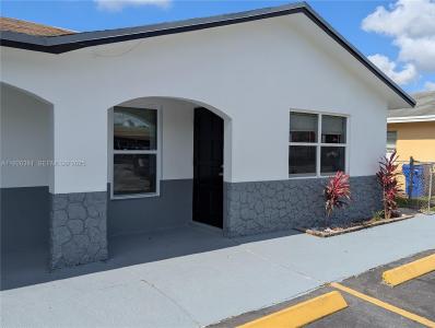 7610 SW 10th St 1, North Lauderdale, Florida 33068