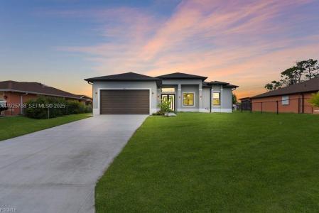 54 Tena Ave S, Lehigh Acres, Florida 33976, USA