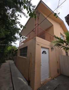 250 NW 63rd Ct 2, Miami, Florida 33126, USA