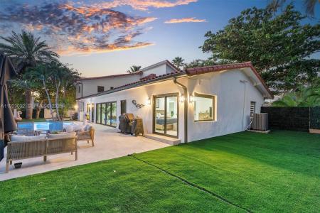 210 NE 107, Miami Shores, Florida 33161, USA