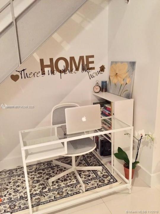 60 SW 13th St 3218, Miami, Floride 33130, États-Unis