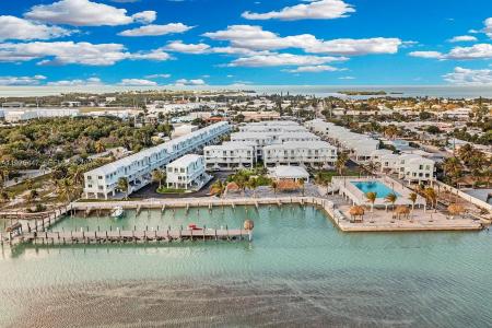 10877 Overseas Hwy 37, Marathon, Florida 33050, USA