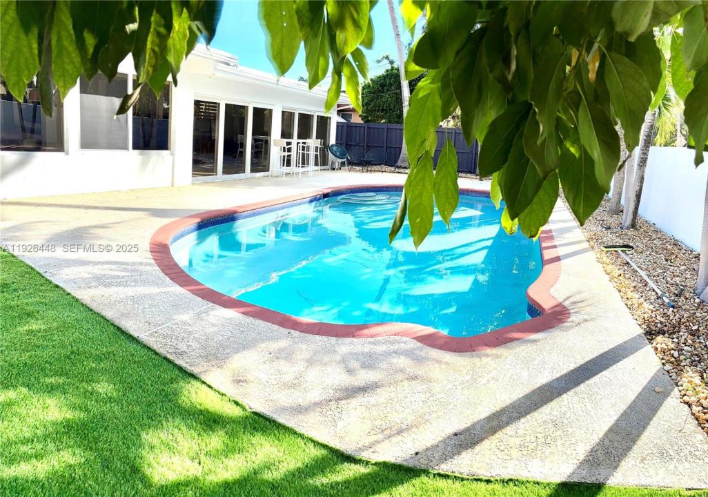 19340 NE 18th Ct, Miami, Floride 33179, États-Unis