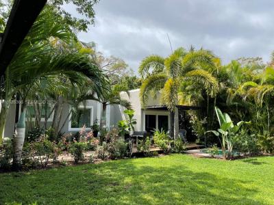 2654 SW 25th Ter 0, Miami, Florida 33133, USA