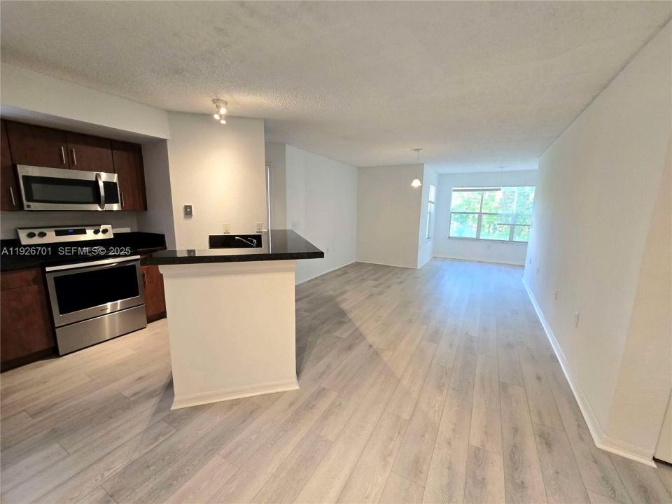 13060 Vista Isles Dr 212, Sunrise, Florida 33325, USA