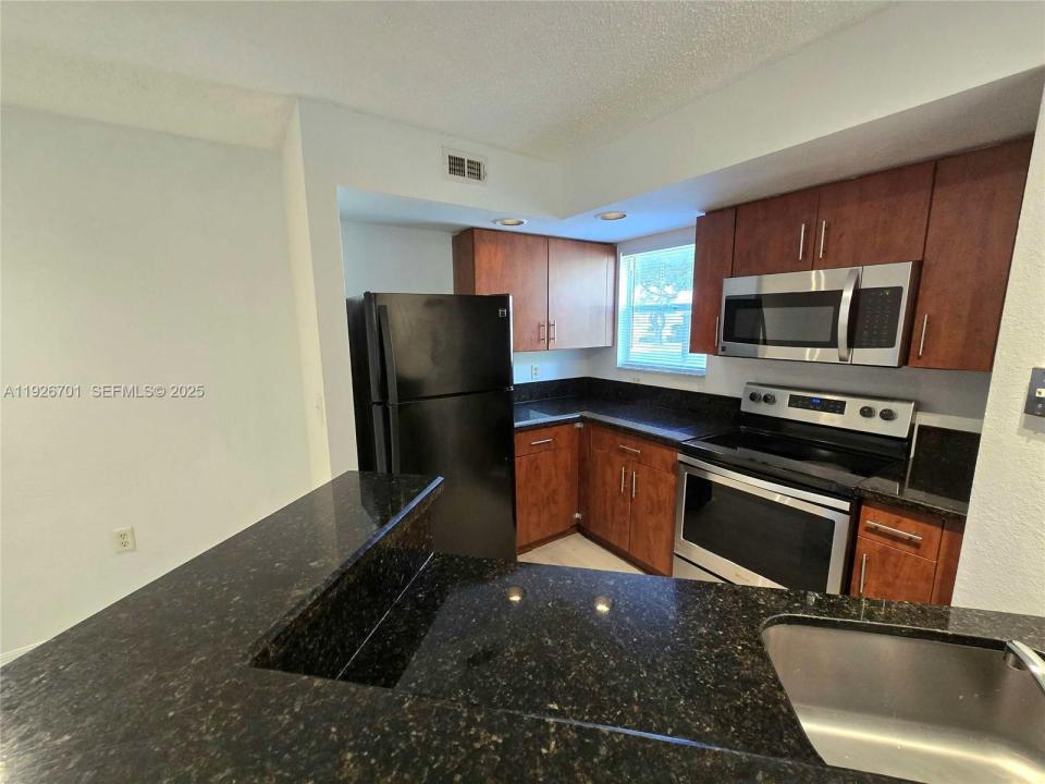 13060 Vista Isles Dr 212, Sunrise, Florida 33325, USA