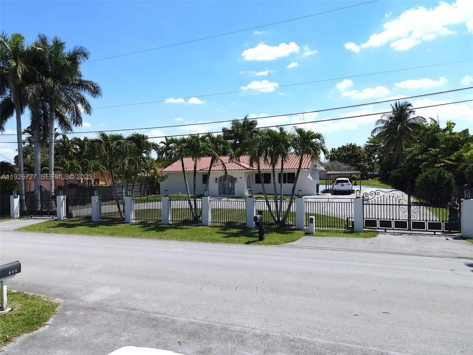 165 SW 130th Ave, Miami, フロリダ 33184, アメリカ合衆国