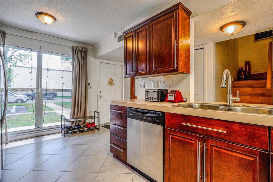 3331 Farragut St 8A, Hollywood, Florida 33021, Stati Uniti