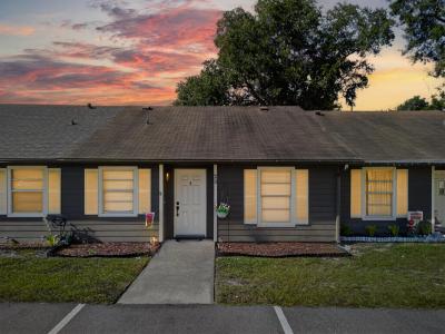 29 Sandalwood Court, Oviedo, Florida 32765