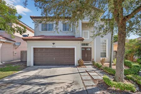 9002 SW 214th Ln, Cutler Bay, Florida 33189, USA