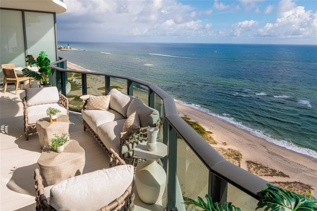 900 N Ocean Blvd LPH05, Pompano Beach, Florida 33062