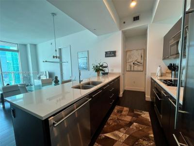 55 SE 6th St 4103, Miami, Florida 33131, USA