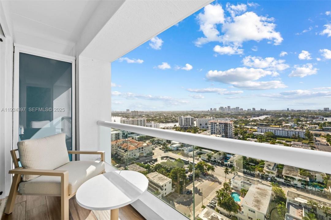 551 N Fort Lauderdale Beach Blvd R1904, Fort Lauderdale, פלורידה 33304, ארצות הברית של אמריקה