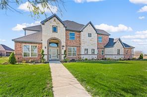 828 Mallard Pointe Drive, Grand Prairie, Texas 75104