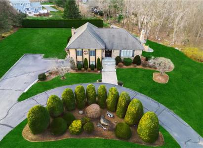 6 Christopher Drive, Johnston, RI 02919, USA